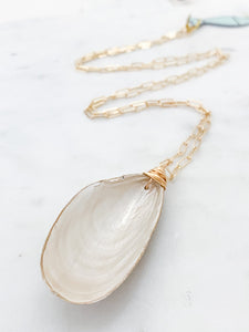 mussel shell pendant necklace {mother of pearl}- gold