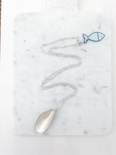 mussel shell pendant necklace {mother of pearl}- silver