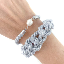 pearl girl bracelet (silver twist)