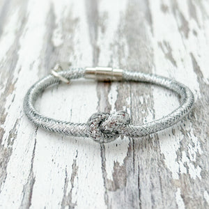 simple knot- silver