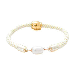 pearl girl bracelet - (cream with gold)