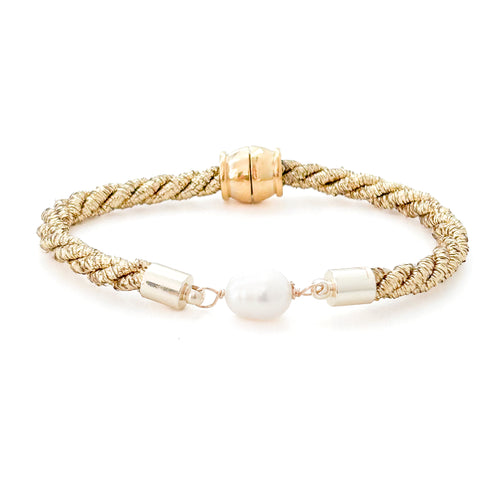 pearl girl bracelet (gold twist)