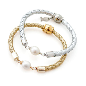 pearl girl bracelet (silver leather)