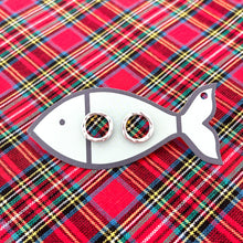 heritage plaid portholes- silver