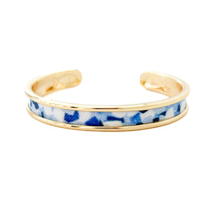 yacht hopper bangle {hydrangea petal blue}- gold