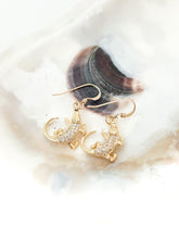 sparkle alligator dangles