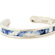 Yacht Hopper Bangle Blue & White Oyster Cuff Bracelet