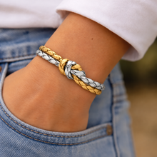 Regatta Knot- gold and silver mix
