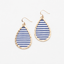 Seersucker Cotton Mini Schooner Small Tear Earrings