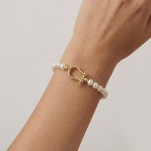 Horsebit Pearl Bracelet