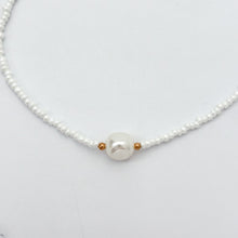 white beaded faux pearl necklace