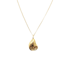 oyster necklace