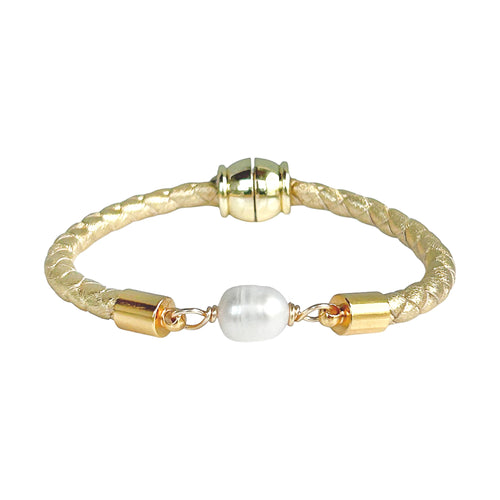 pearl girl bracelet (gold leather)