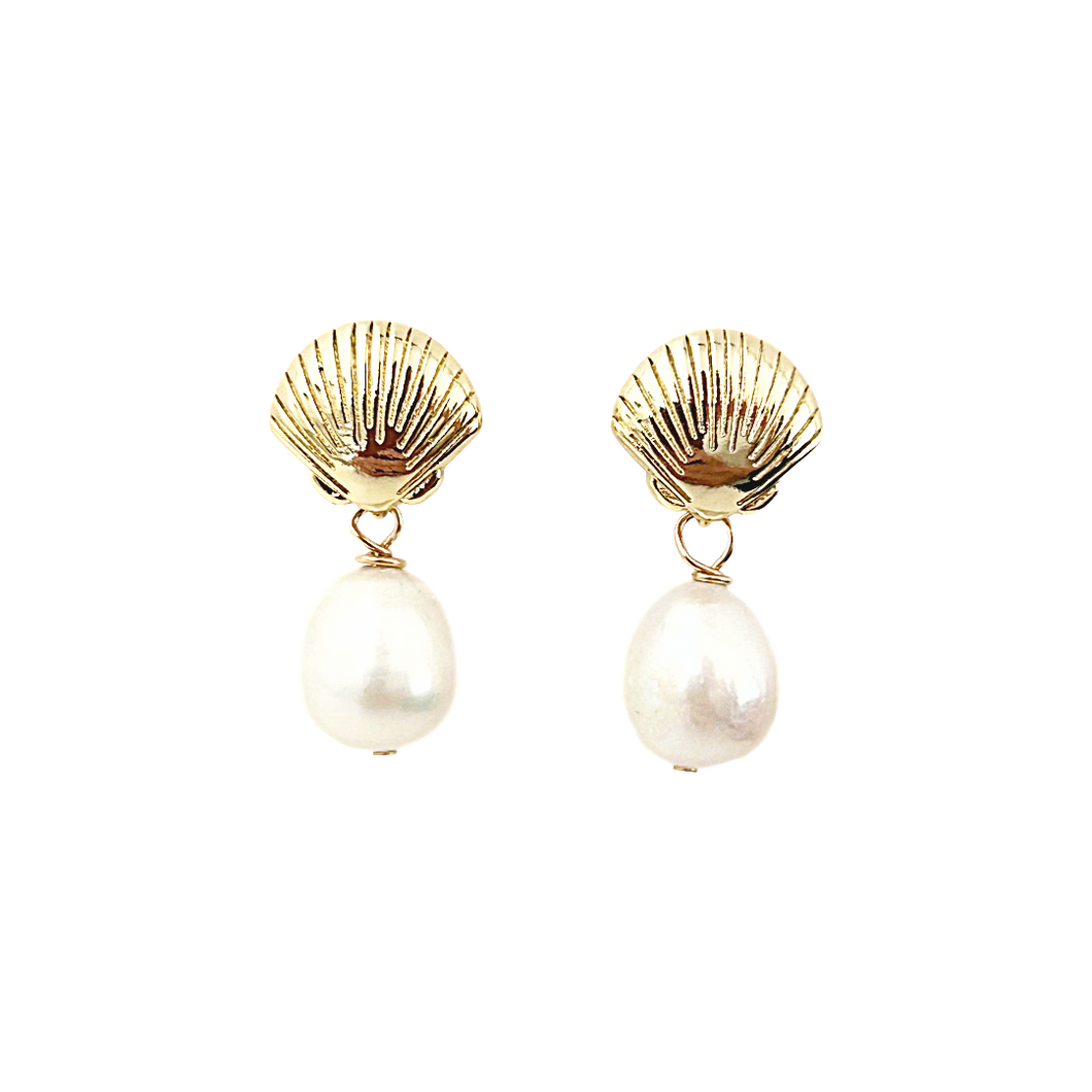clamshell pearl dangles