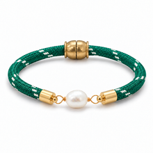 Pearl Girl–green dash rope