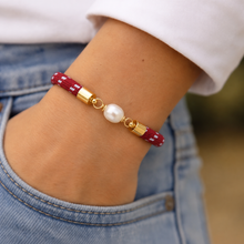 Pearl Girl–red dash rope