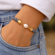 Pearl Girl–navy & white stripe rope