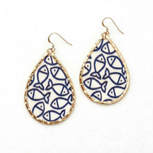 Teardrop-shaped earrings with blue fish pattern on a white background little fish boateak earring fish print 
