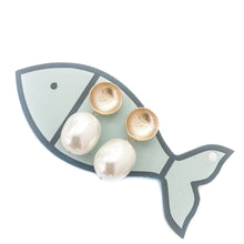 pearl lover earrings- gold